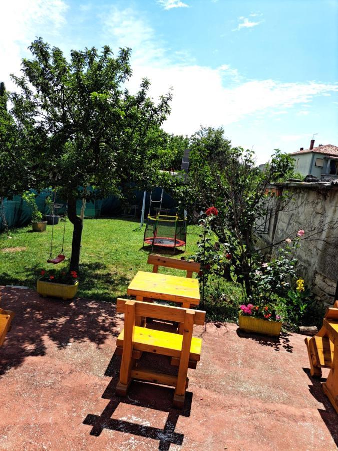 Sobe Anja Guest House Brtonigla Exterior photo